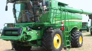 Deere Announces Development Deal with Scherer Design