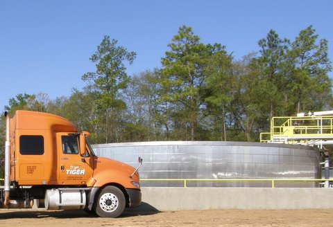 H.J. Baker’s Tiger-Sul Products Completes 1500-ton Sulphur Storage Tank