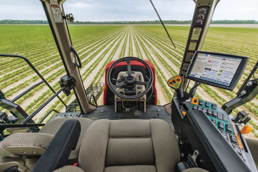 Case IH Patriot Series Cab