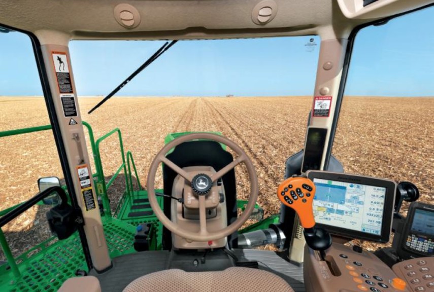 John Deere CommandView II Cab