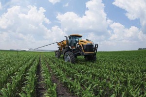 RoGator RG900B, RG1100B & RG1300B | AGCO Corp.