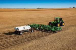 2410C Anhydrous Applicator | John Deere