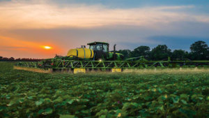 Deere Adds R4023 Sprayer To 4 Series