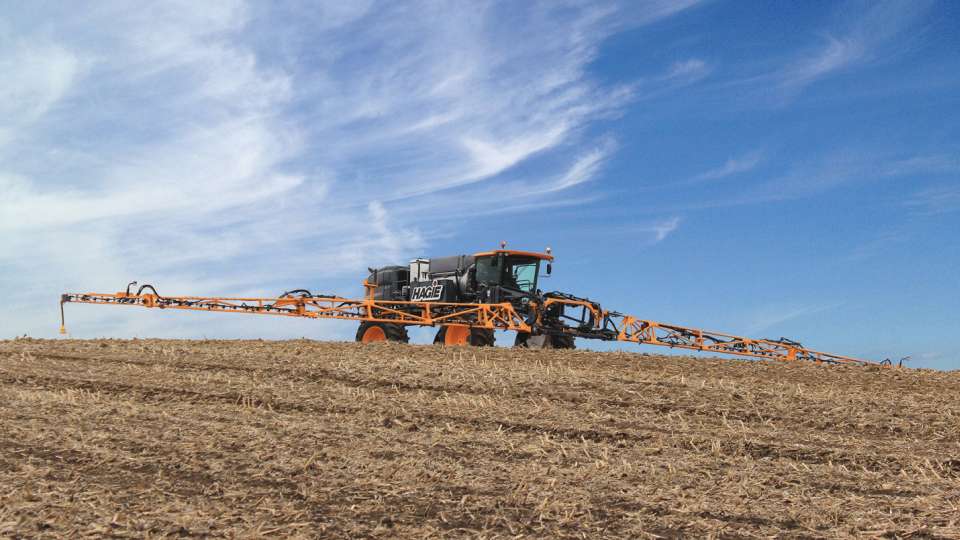 Hagie Manufacturing | STS16 Sprayer