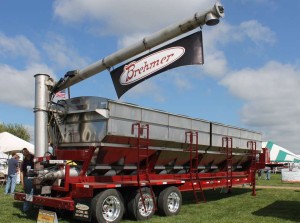 Brehmer 32 Ton Overhead Fertilizer Tender Trailer | Brehmer Manufacturing