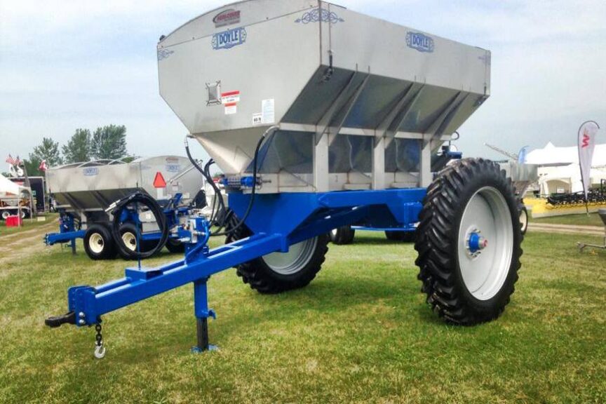 Doyle 8- and 10-Ton Row Crop Fertilizer Spreader